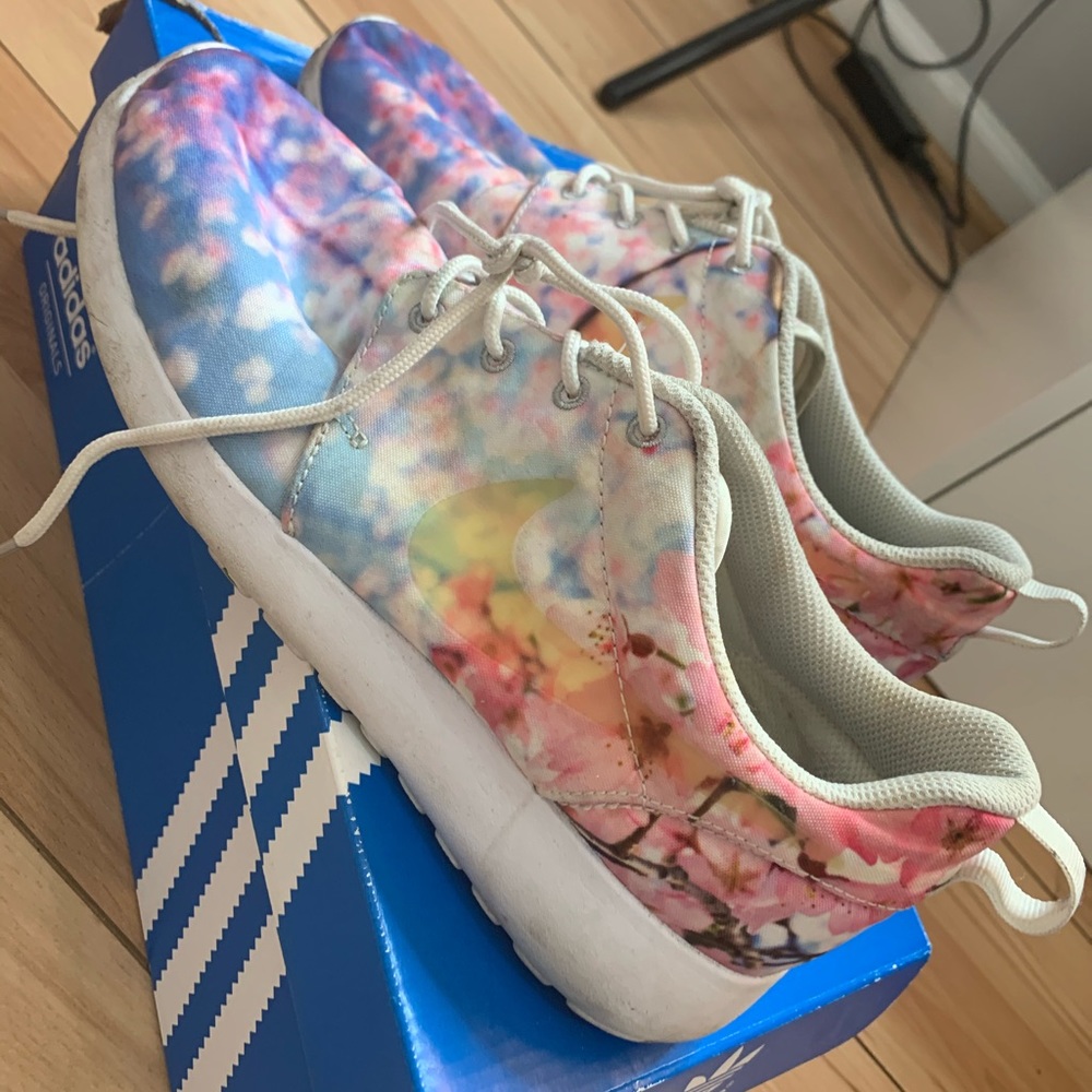 Nike cherry blossoms